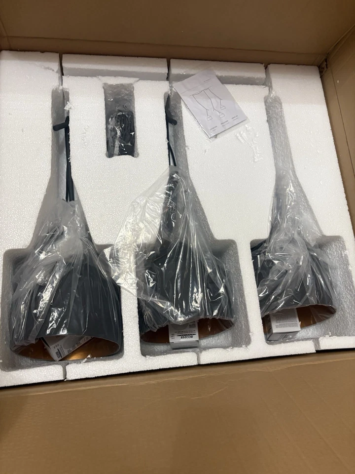 全新 大号 3 灯,黑色和金色吊坠 灯吊灯,含灯泡 — 第 2/4 张图片