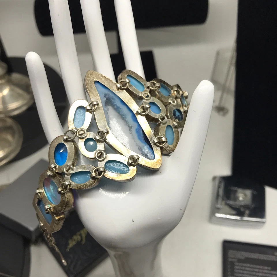 Blue Agate Bracelet & Oval Turquoise Cabochons and Blue Topaz Stones Bracelet - Image 4 of 4