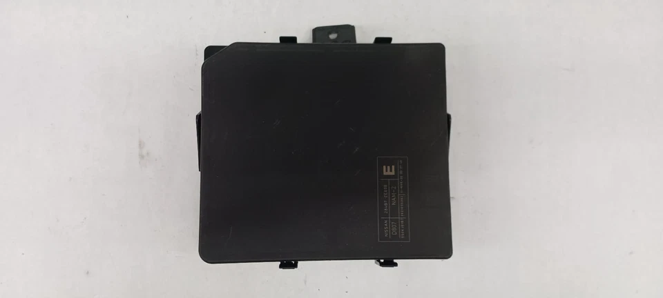 Módulo de control de carrocería '11-'12 SUZUKI EQUATOR BCM OEM ¡1 año de garantía! Foto 4 de 4