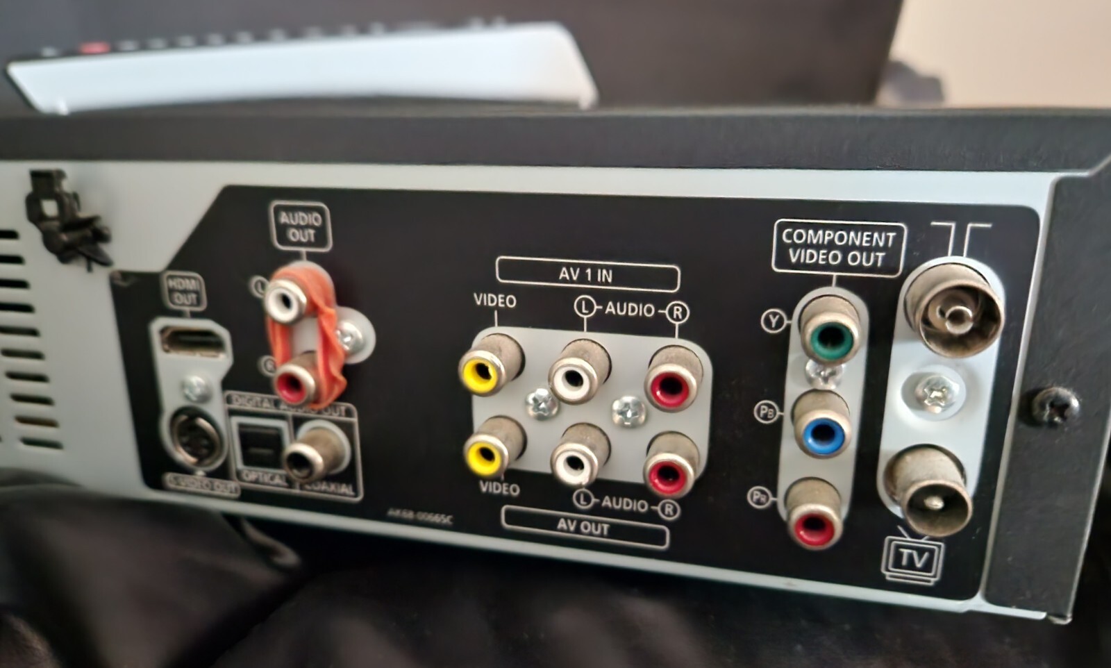 Samsung DVDVR355 VHS / DVD Combo Recorder(Used Working AOK)[HDMI