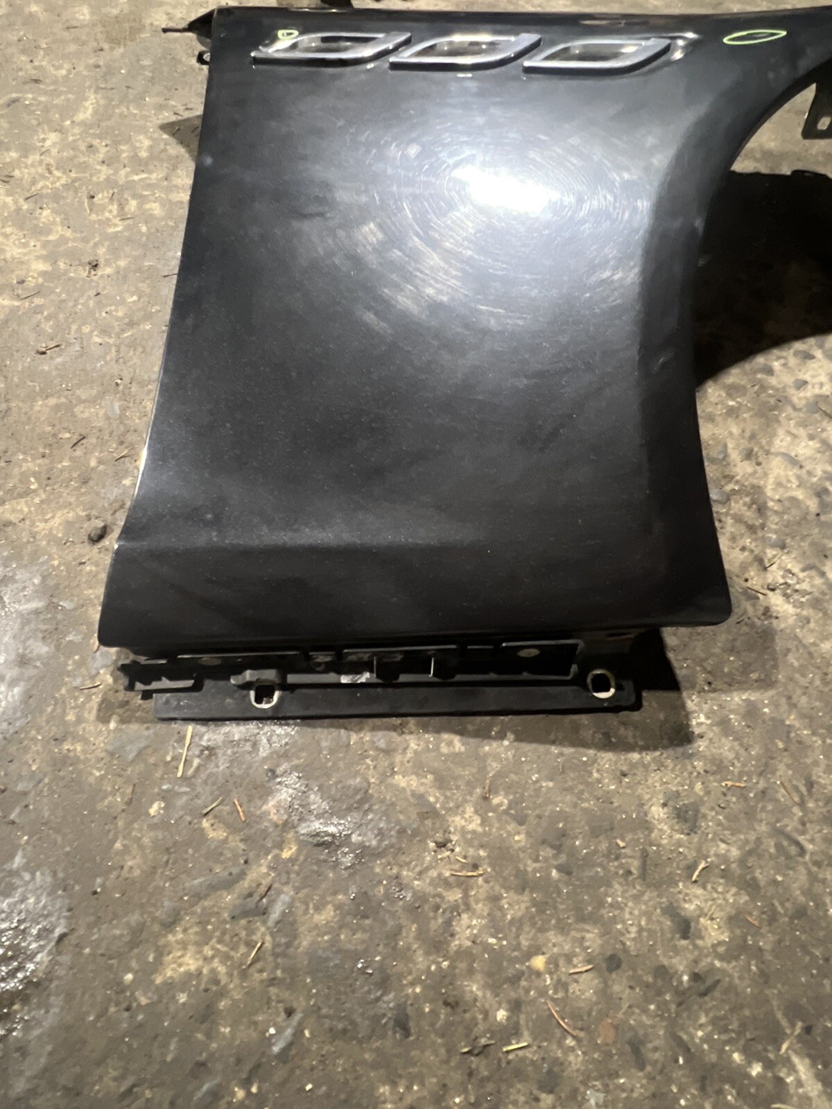 ⭐️14-17 Maserati Quattroporte M156 Front right passenger side fender OEM⭐️