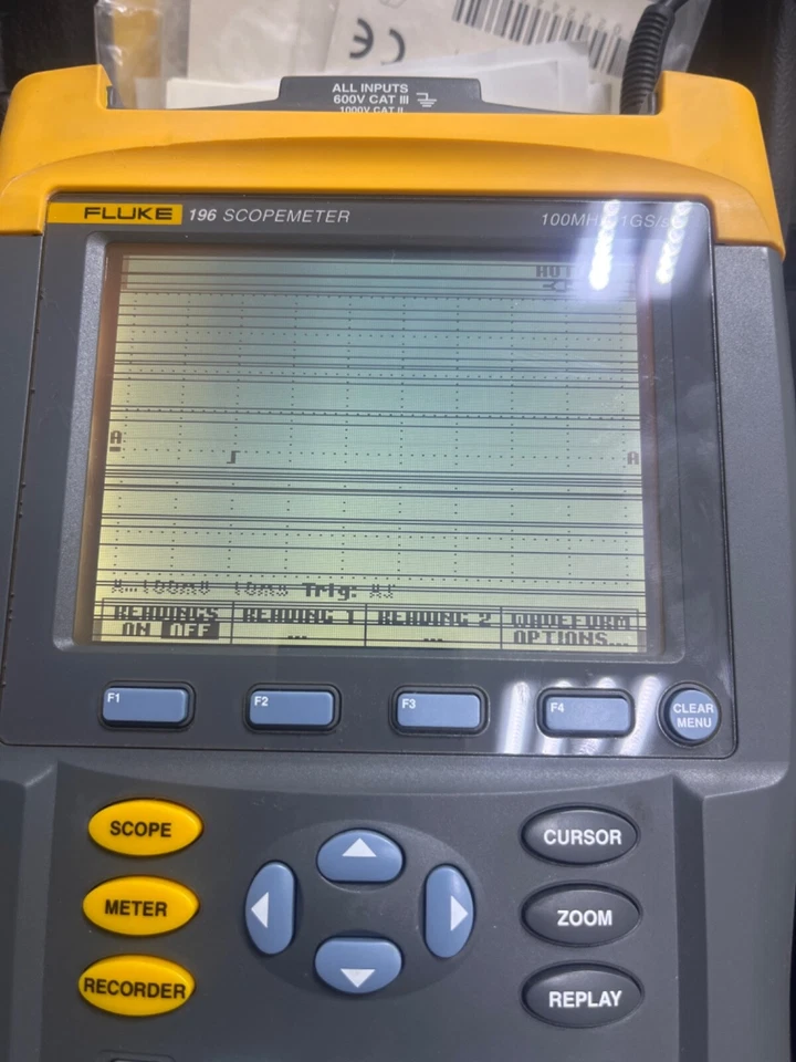Fluke 196 100MHz 1GS/s Digital Oscilloscope Scopemeter Multimeter - Image 3 of 4