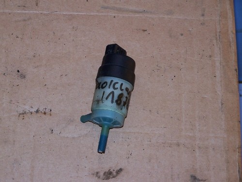 Waschwasserpumpe VW Polo Classic Stufenheck 6K Bj.97