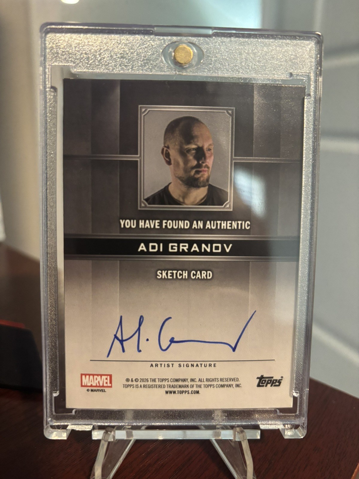 Adi Granov sig