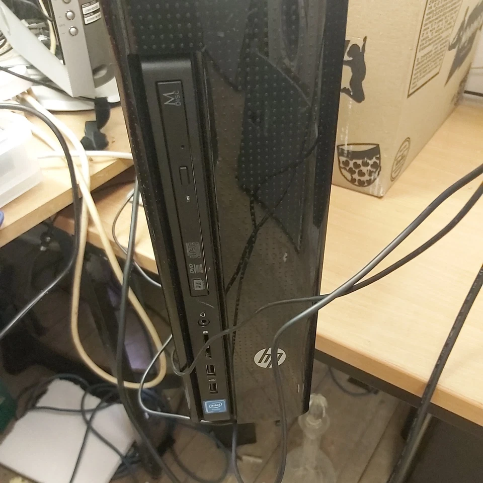 HP Slimline 411-a000na Desktop PC Computer 1tb 1.60GHz, 8GB, Linux Ubuntu 24.4 - Image 4 of 4