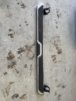 Genuine Mopar Fixed Running Board Left 68361669aa Dodge RAM 2500