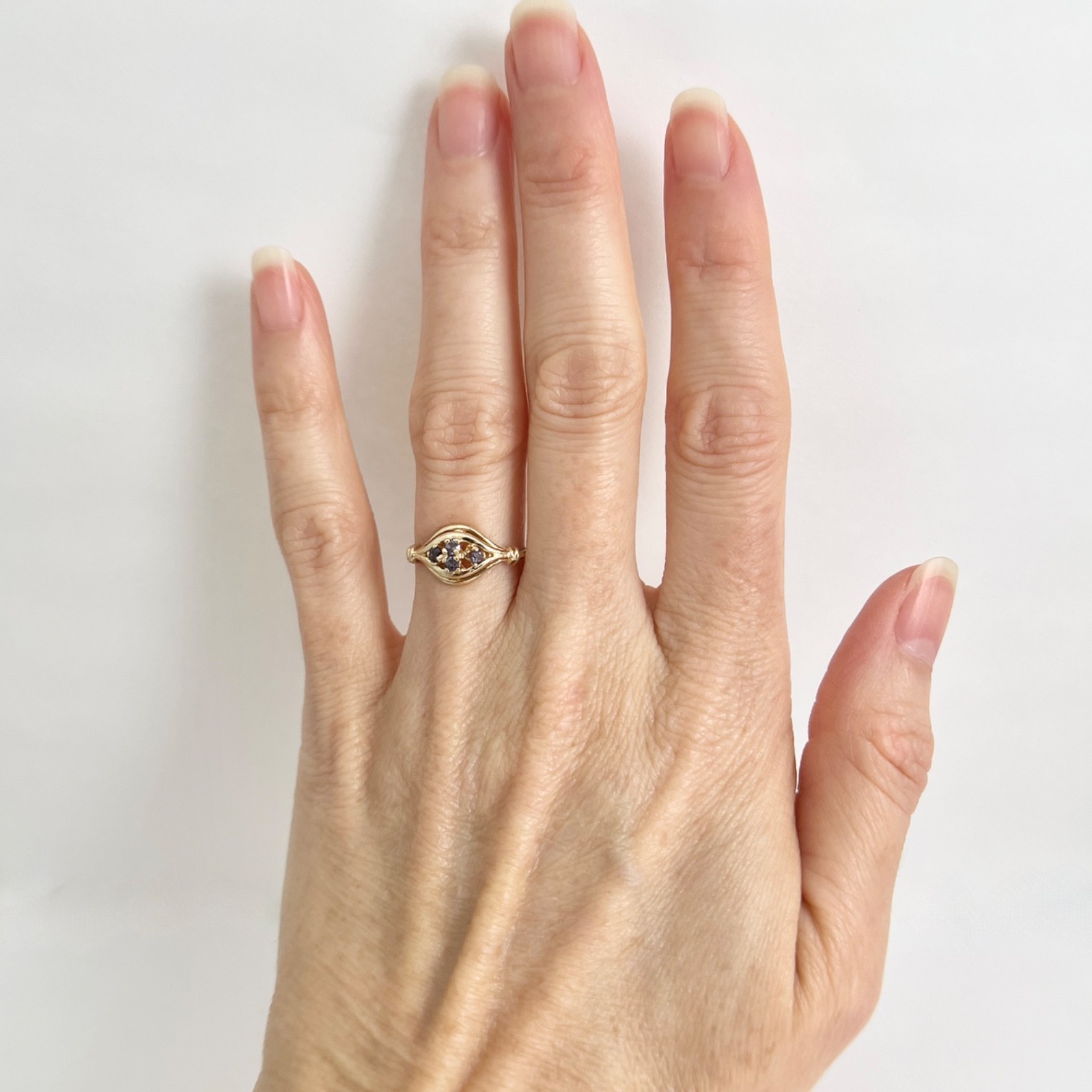 Vintage 1930's 1940's Amethyst Cluster Gemstone Ring 14K Gold, 1.94 Grams