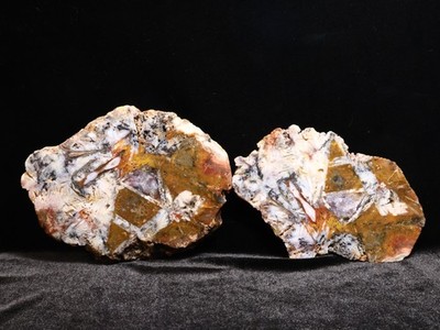 Pyramids in Turkish Stick Agate, Ankara, Turkey