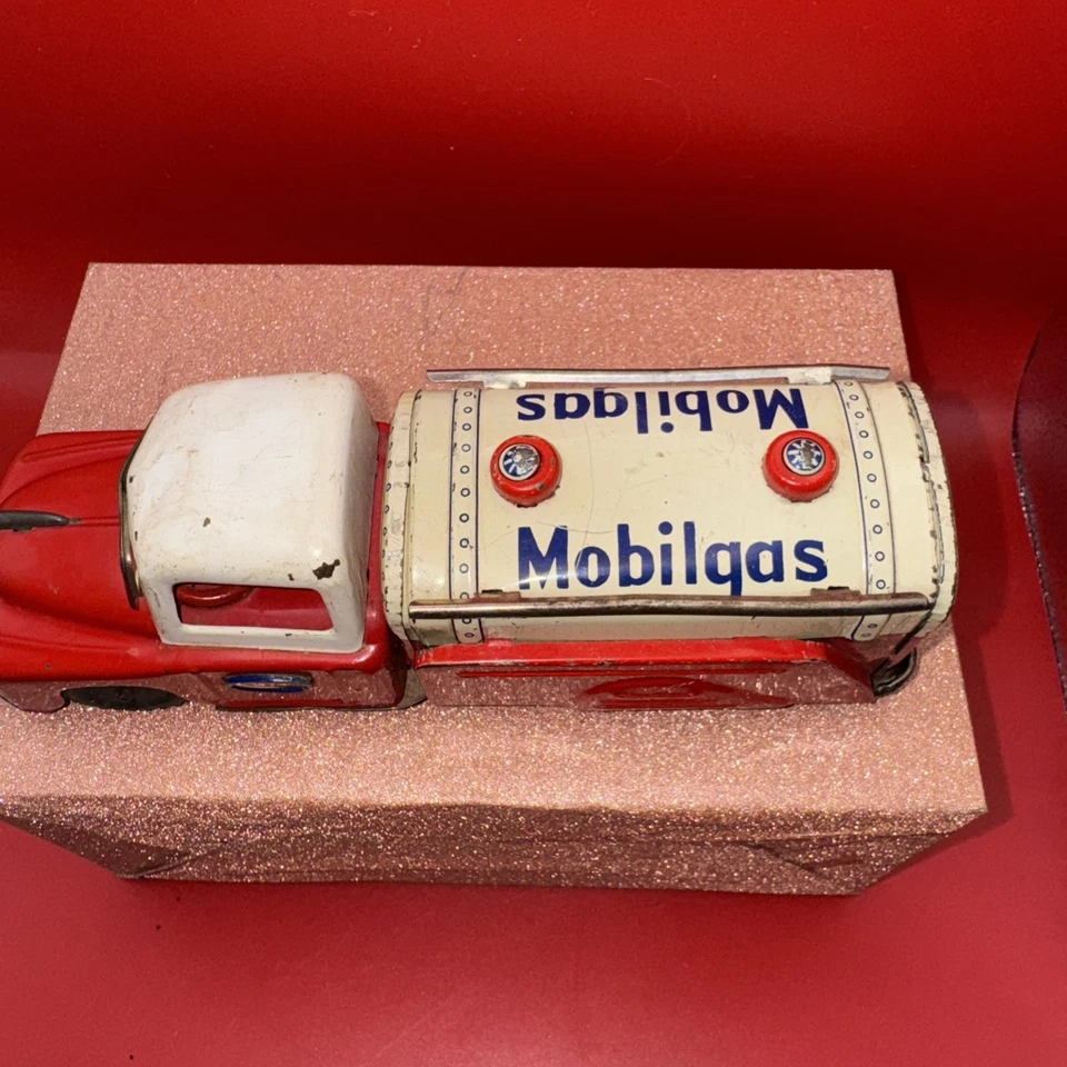 Marca Modern Toys Mobilgas cisterna de fricción Masudaya Foto 3 de 4