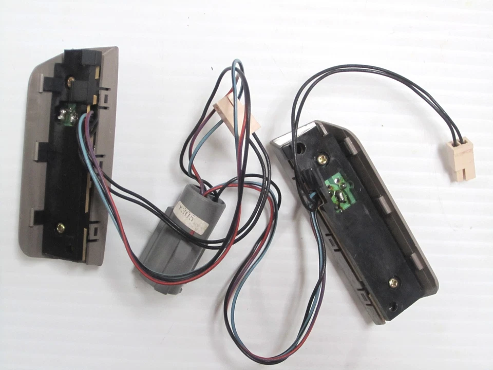 Interruptor de control de crucero Ford Crown Victoria 90-95 nuevo OEM Foto 2 de 2