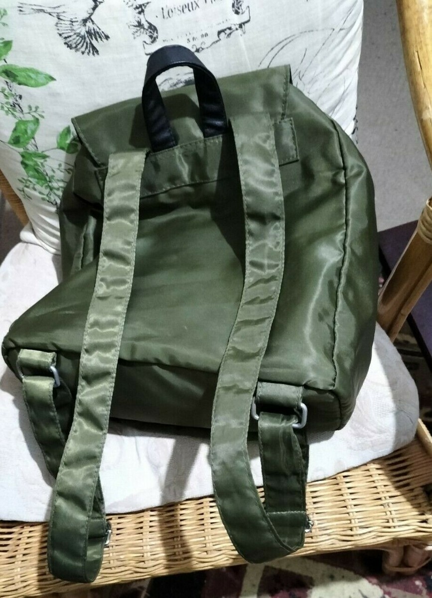 Small stylish GRL CRW / 52 backpack in excellent condition 