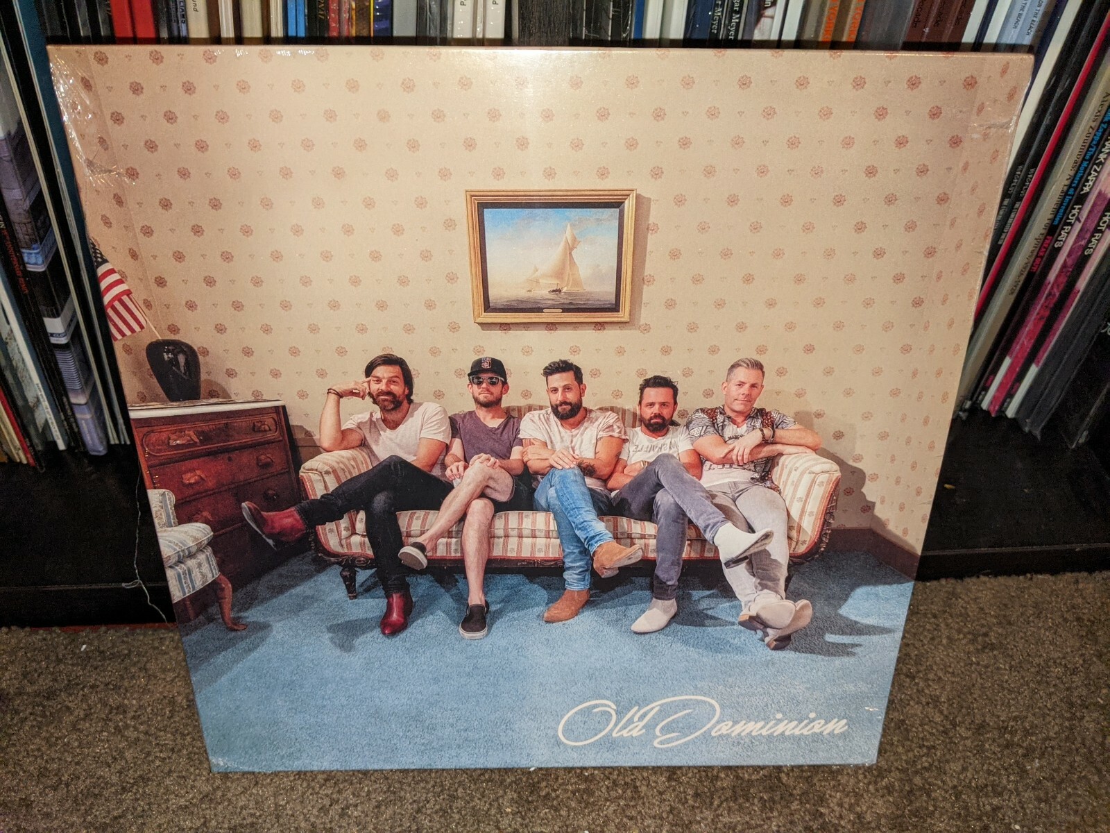 * Одноименный виниловый альбом Old Dominion, НОВЫЙ И ЗАПЕЧАТАННЫЙ!!