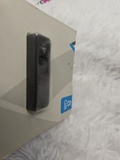 V7 8GB USB 2.0 Flash Drive Black Retractable USB Connector Impact Resistance