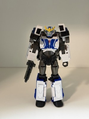 Transformers Legacy Evolution Strongarm Deluxe Class Action Figure