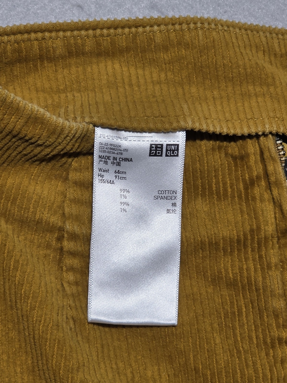 UNIQLO Mustard Yellow Corduroy Mini Skirt Size 6 High Waisted A-Line Pockets