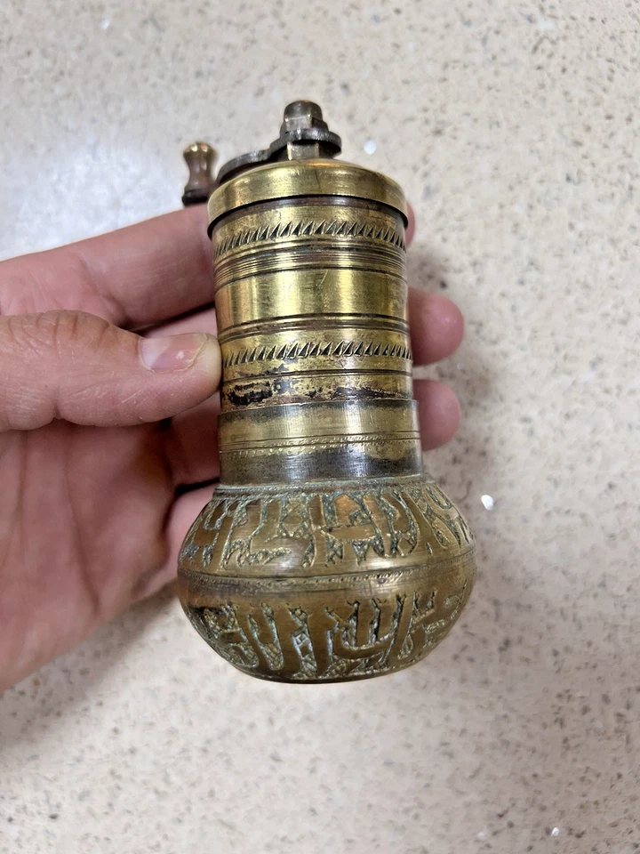 Molinillo de pimienta de 4,3"" sal especias latón antiguo color islámico otomano vintage Foto 2 de 4