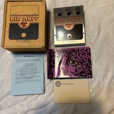 New In Wooden Box Vintage Big Muff PI Effector Fuzz