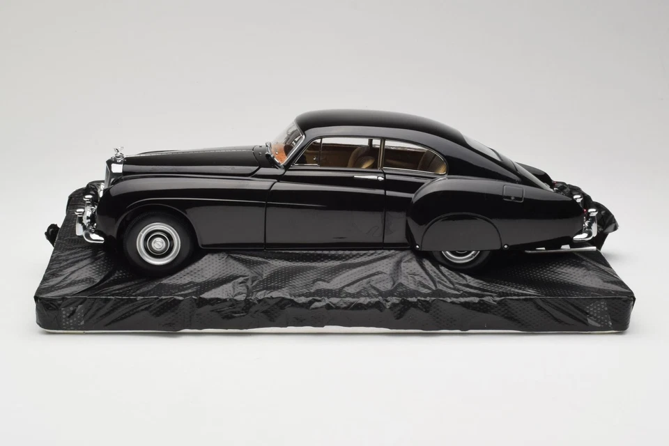 100139420 Bentley R Type Continental Black Metallic Minichamps 1/18 - Immagine 4 di 4