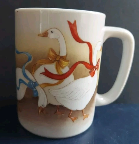 Vintage Otagiri Japan Coffee Cup 5 White Geese with Colored Ribbons 3 3/4" tall