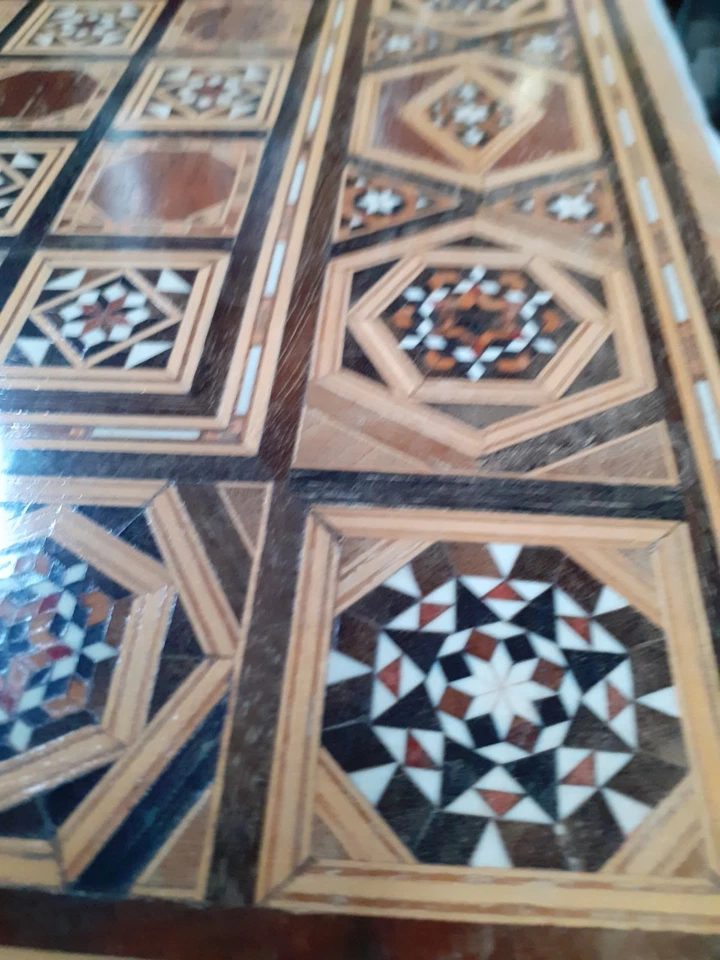 Antique Vintage Backgammon/ Chess Board Intricate And Very Detailed Lovely Piece - Image 3 of 4