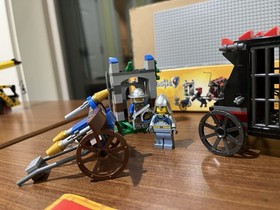 LEGO Castle 70401 Gold Getaway Retired