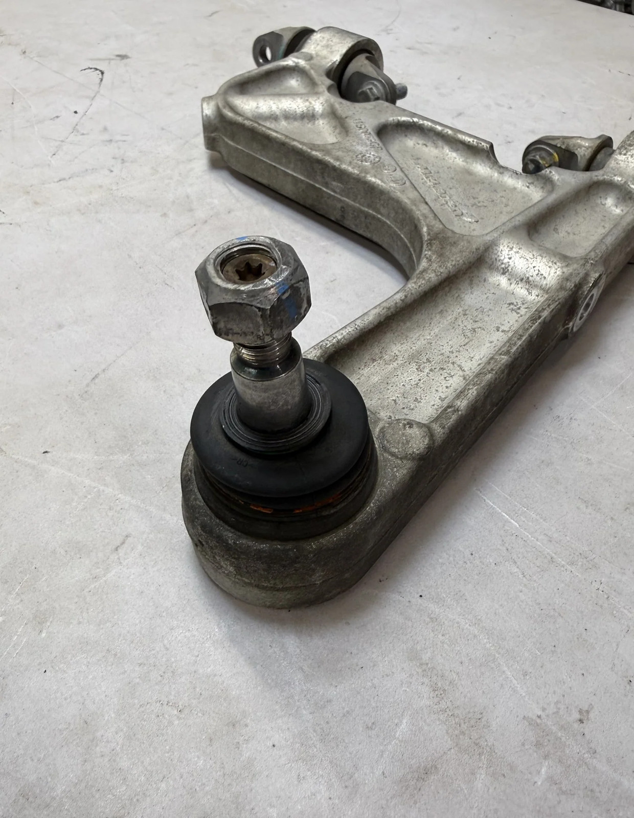 McLaren 570S 2016-2021 Rear Left Upper Control arm P/N 11B0073CP