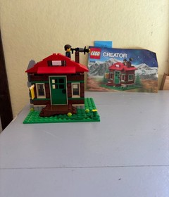 Lego Creator 3 in 1: Lakeside Lodge (31048 - Retired)