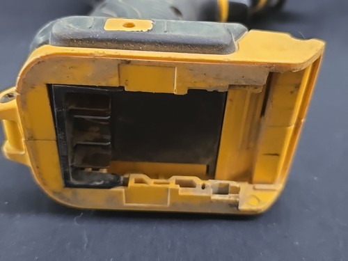 DEWALT 20V Max Impact Driver Cordless, Compact 1/4-Inch (DCF885) - Tested Works - Picture 3 of 5