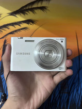 Samsung MV900f Digital Camera 16.3 MP 5x Optical Zoom with Accessories White