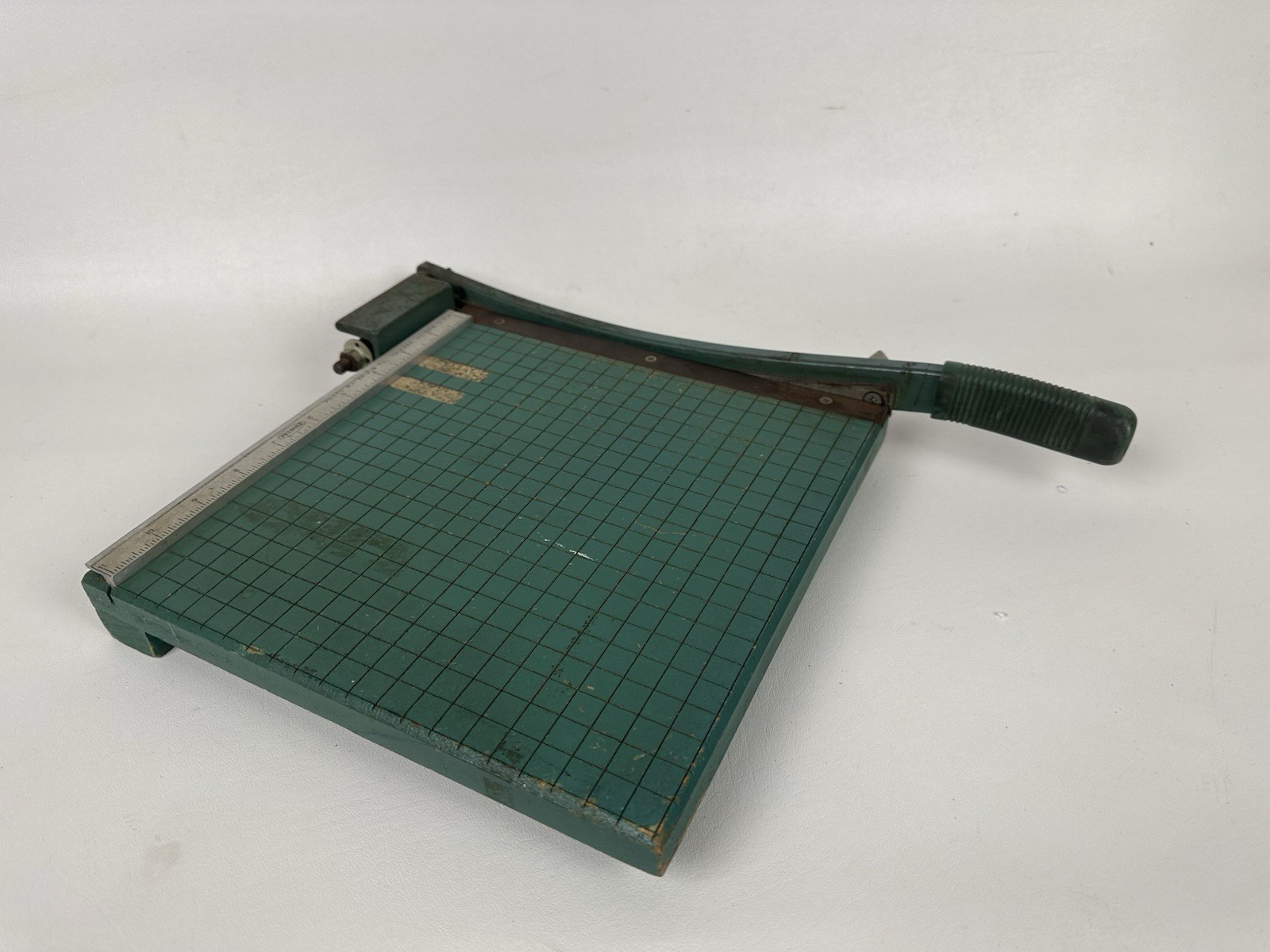Vintage Premier Brand Photo Materials School Paper Cutter Guillotine Style 9x9