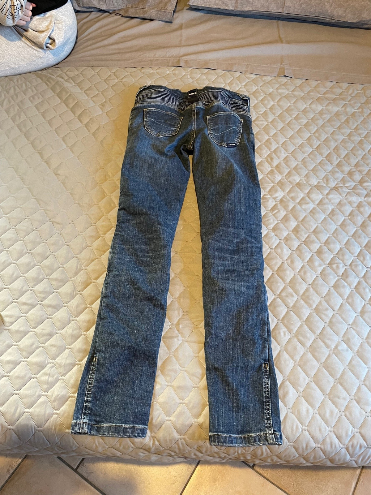 Foto 2 di 9