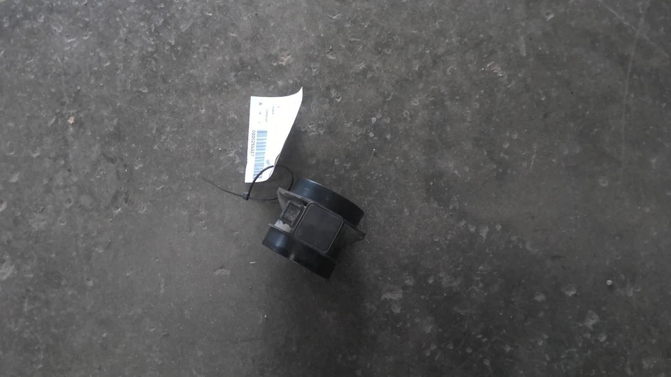 Расходомер б/у впрыска топлива воздуха подходит: 2005 Hyundai Sonata 2.7 класса A - Изображение 2 из 4