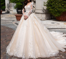 Elegant Wedding Dresses Scoop Neck Illusion Long Sleeves Appliques A Line Gowns
