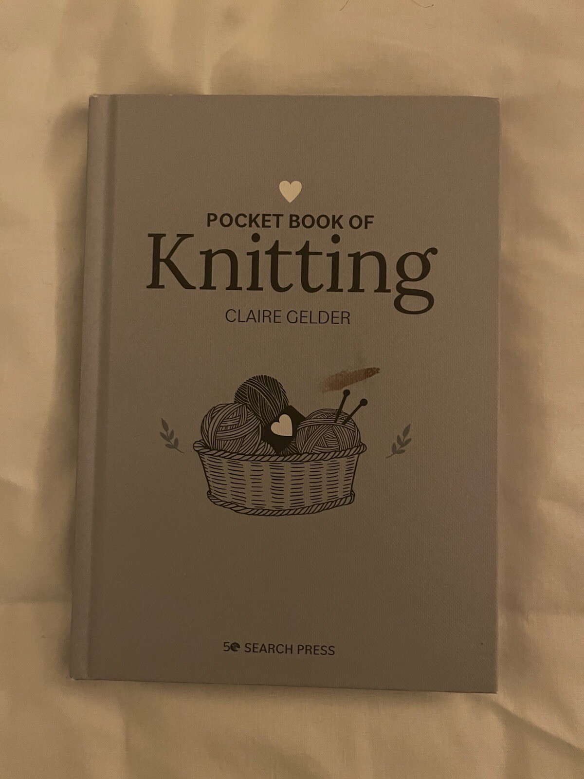 Pocket Book of Knitting Mindful crafting for beginners Craft Pocket Books