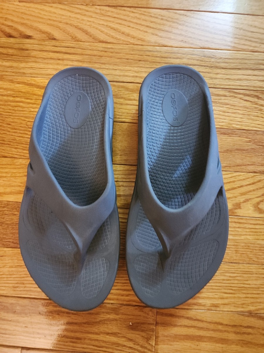 OOFOS OOlala Gray Size 10 Comfort Flip-Flops Thongs Sandals 