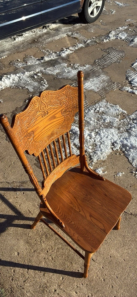 Juego de 2 sillas de comedor vintage de roble macizo años 90 Foto 3 de 4