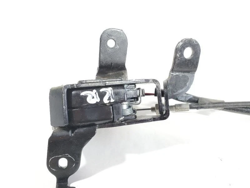 Atuador de trava de porta traseira direita fabricante de equipamento original 2007 Toyota FJ Cruiser - Imagem 4 de 4