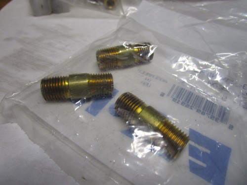 Brass Pipe Nipple 1/4" Male NPT x 1-1/2"L Qty 3