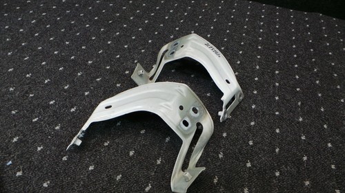 2L151B30 * Kotflügelhalter vorne links VW Touran 2016- 5TA821135 VAG OEM