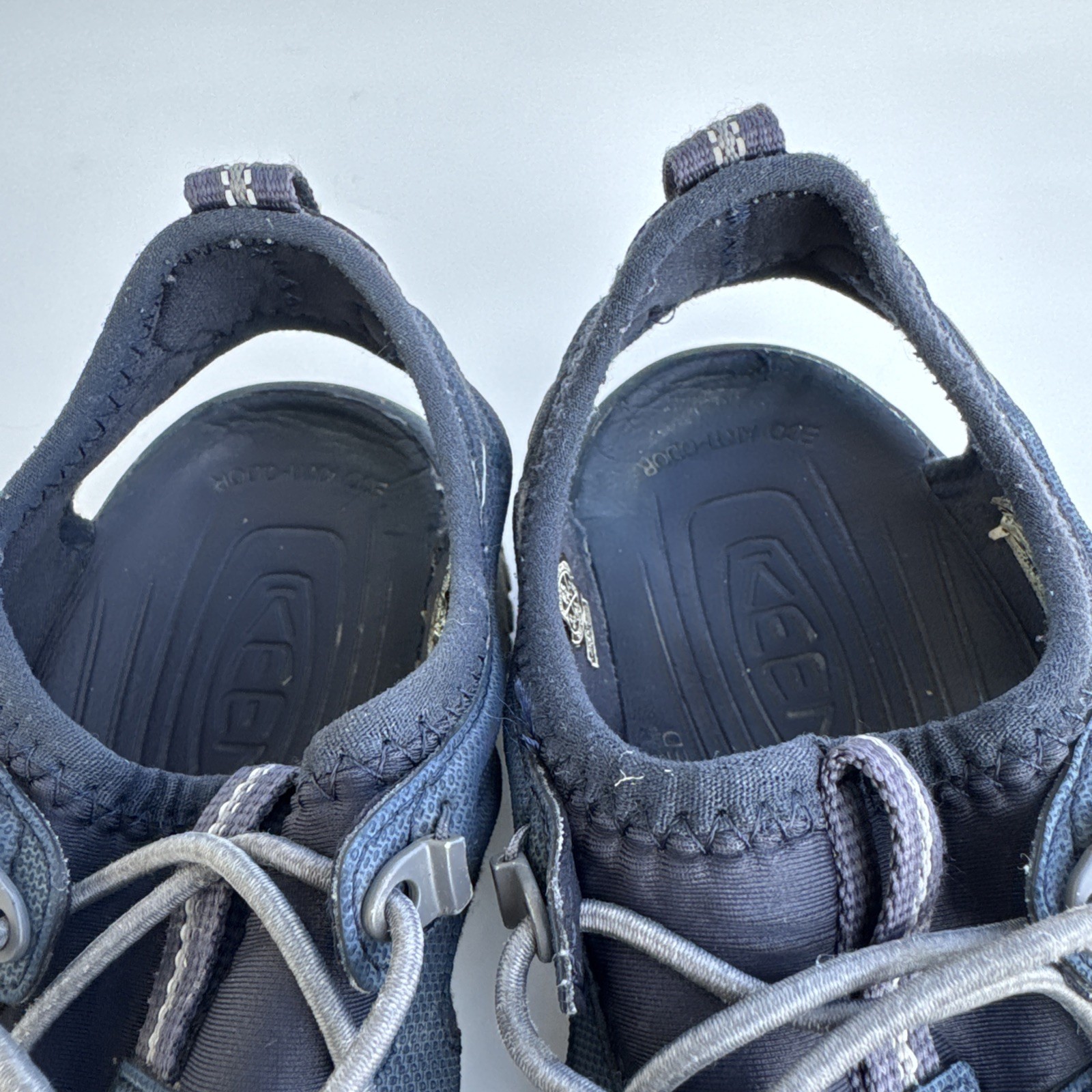 KEEN Sandalo uomo SOLR punta chiusa acqua grigio navy acciaio taglia 8 5 (US)