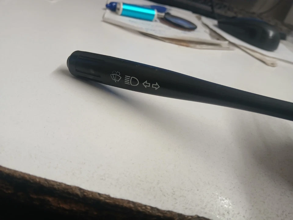 89 ISUZU TROOPER INTERMITENTE LIMPIAPARABRISAS INTERRUPTOR DE HAZ ALTO OEM Foto 3 de 4