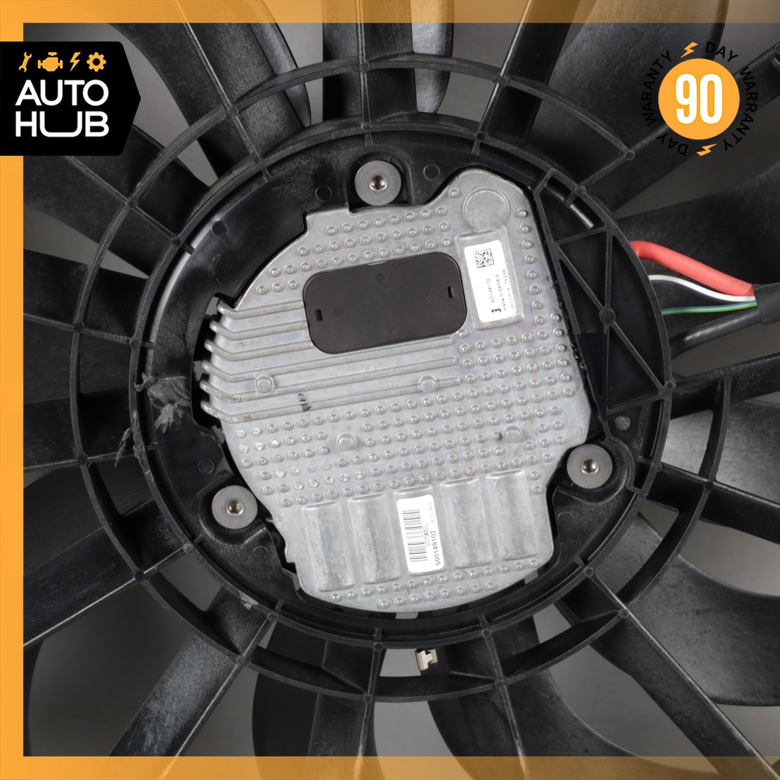 17-26 Aston Martin DB11 DB12 DBS Engine Radiator Cooling Fan Motor Assembly OEM