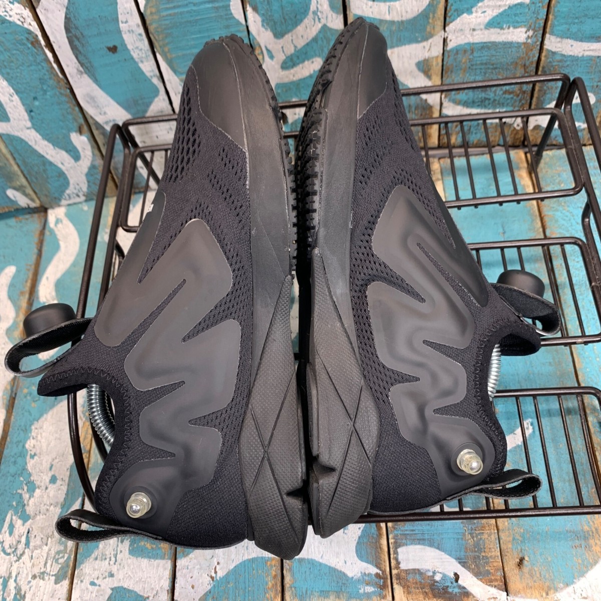 Vetements x Reebok Black Pump Supreme Sneakers US M6/W7.5 Limited