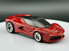 Prototipo a medida de fábrica Hot Wheels - pilotos reales - remachado - Ferrari LaFerrari