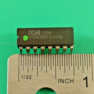 NATIONAL SEMICONDUCTOR DM54LS257J MUX 4-FUNC DUAL INPUT CDIP16