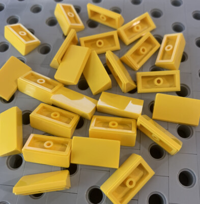 Lego Yellow Slope Roof Tile 1 X 2 X 2/3 Abs Brick With Slope New Lot Of 25