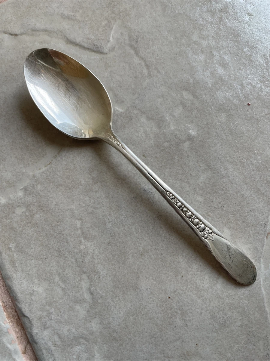 WM. ROGERS MFG. CO. ORIGINAL ROGERS PRICILLA LADY ANN FRUIT SILVERWARE 1941 Teas