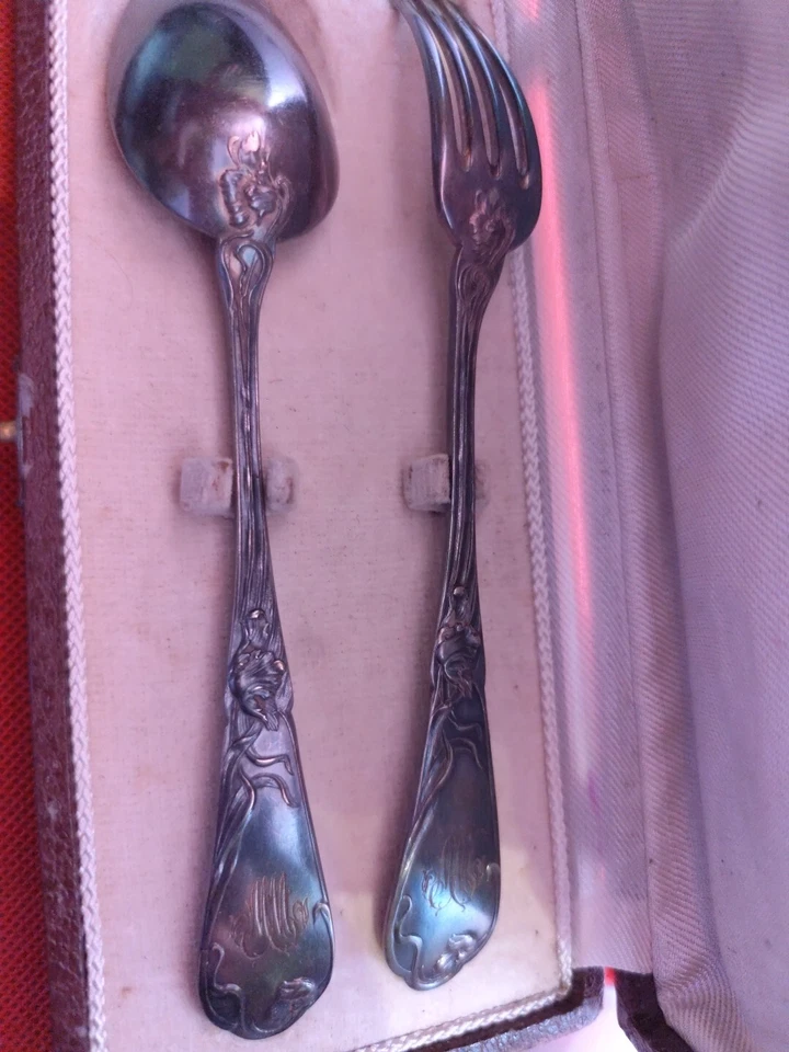 JOLIS COUVERTS EN ARGENTERIE POINCONNE EN COFFRET VINTAGE COLLECTION - Photo 4/4