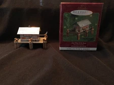 2000 Hallmark Keepsake Ornament Bait Shop with Boat #2 Town and Country