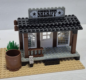 LEGO Western: Sheriff's Lock-Up (6755)- NOT Complete. Missing pieces/accessories